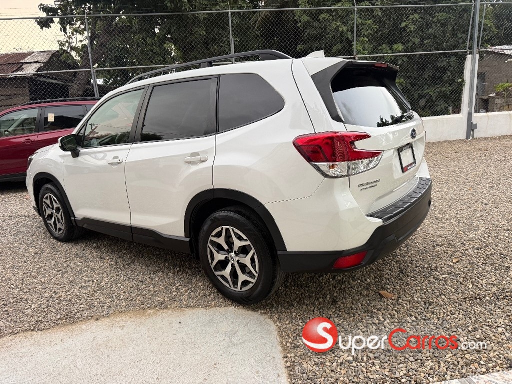 2021 Subaru Forester Premium — foto 3 / 9