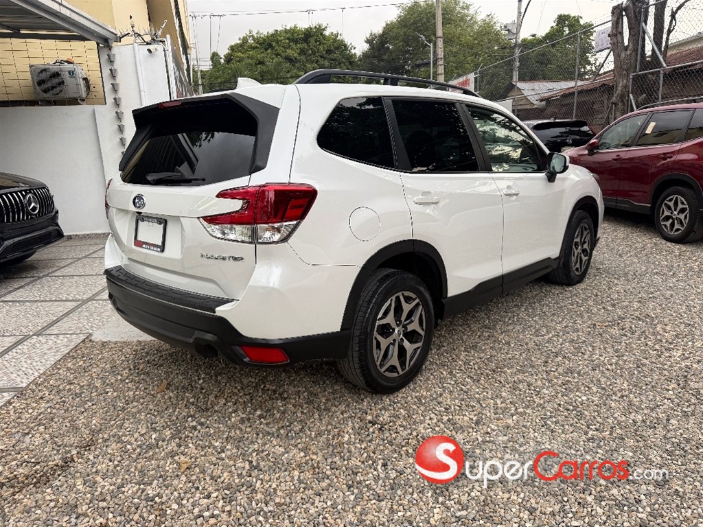 2021 Subaru Forester Premium — foto 5 / 9