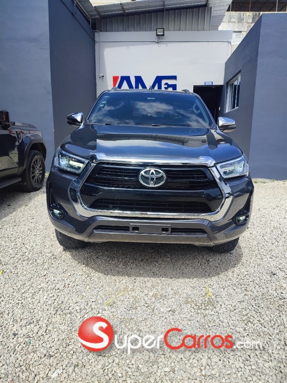 2022 Toyota Hilux SRV — foto 7 / 11