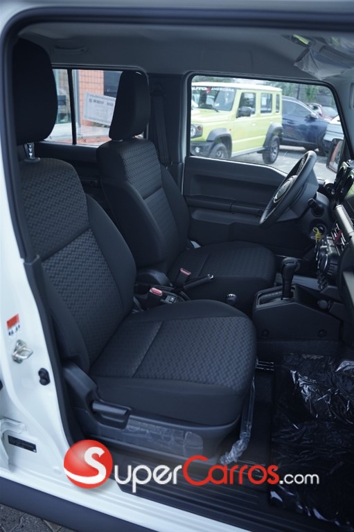 2027 Suzuki Jimny GLX — foto 4 / 7