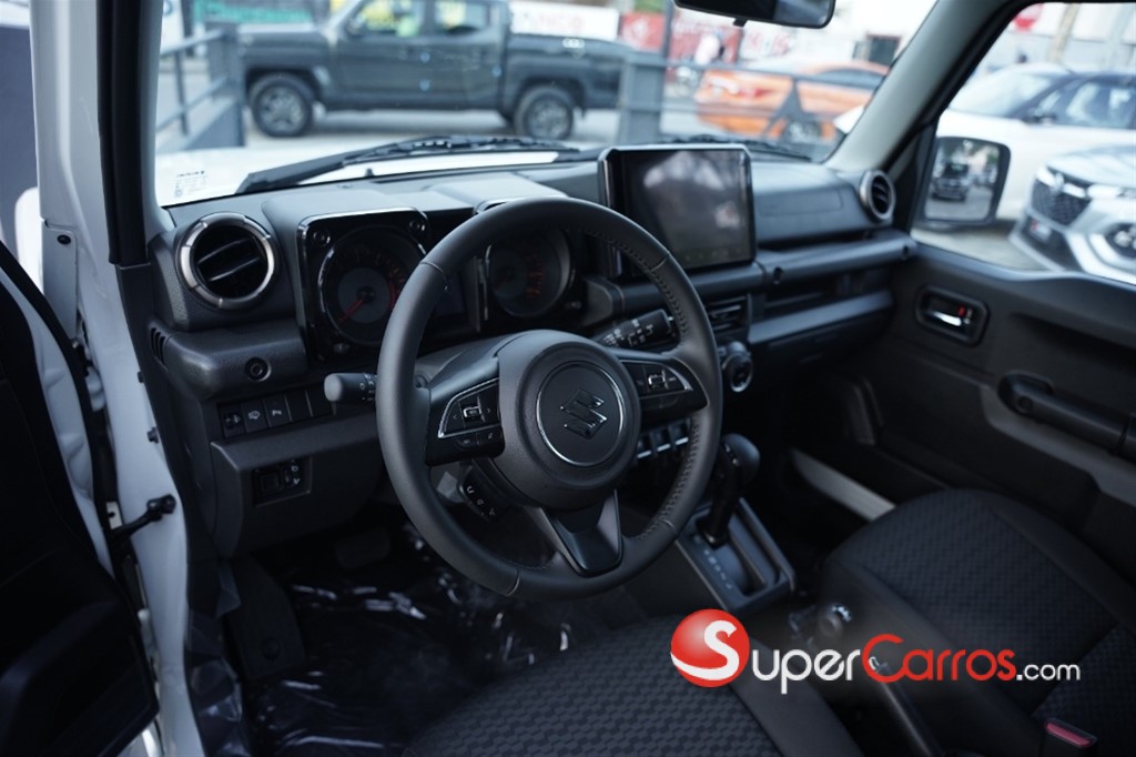 2027 Suzuki Jimny GLX — foto 5 / 7