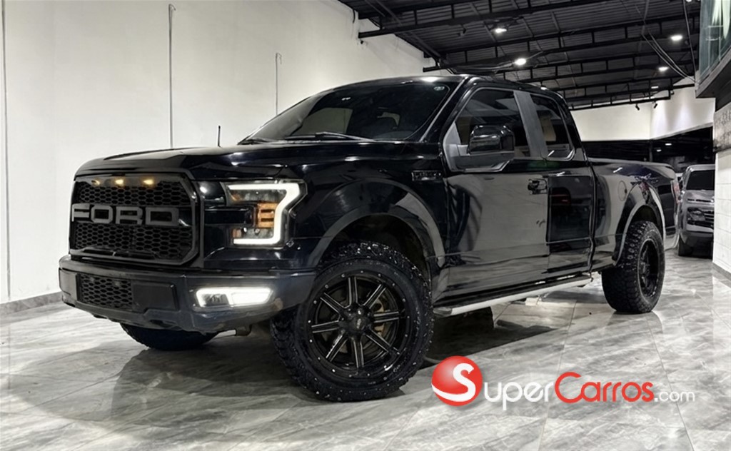 2017 Ford F 150 XLT — foto 2 / 10