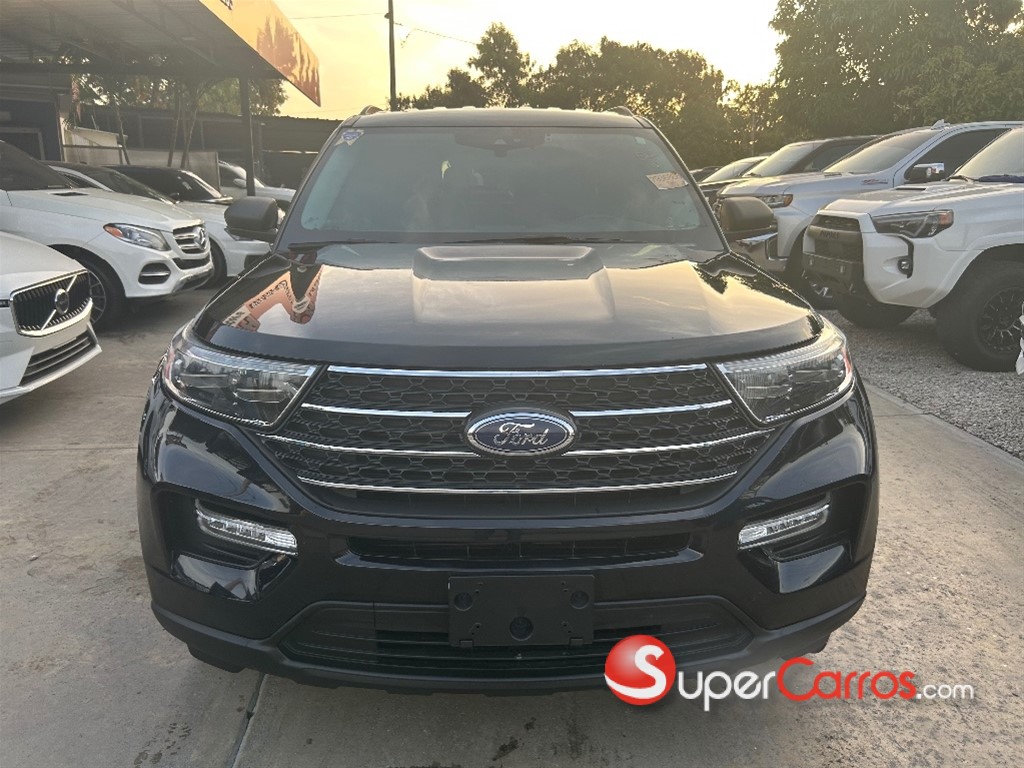 2022 Ford Explorer XLT — foto 2 / 12