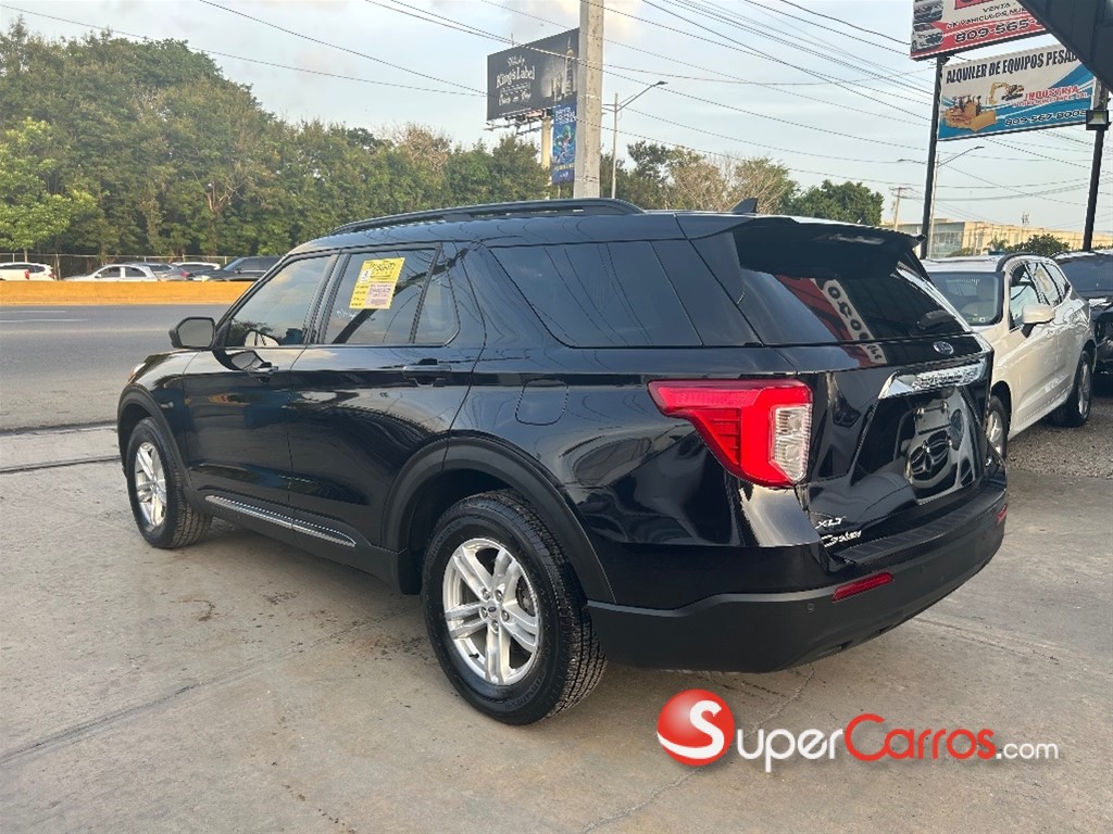 2022 Ford Explorer XLT — foto 6 / 12