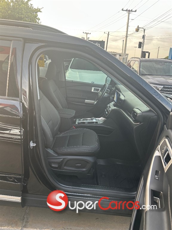 2022 Ford Explorer XLT — foto 10 / 12