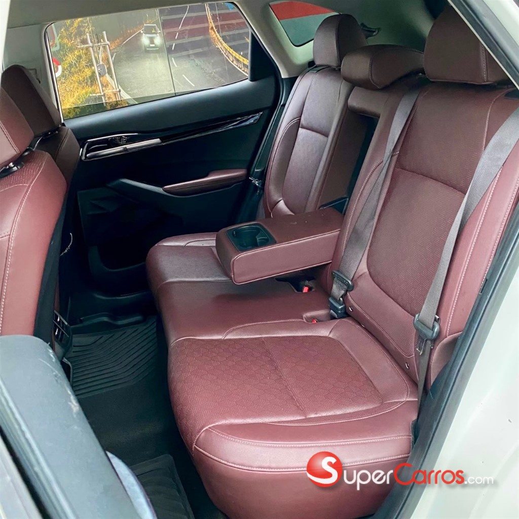 2022 Kia Seltos SX — foto 6 / 12