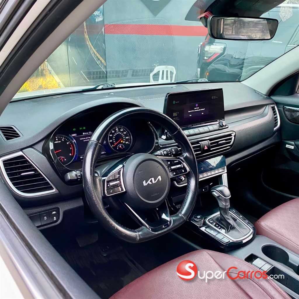 2022 Kia Seltos SX — foto 9 / 12