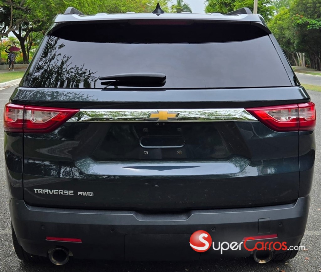 2021 Chevrolet Traverse LT — foto 4 / 12