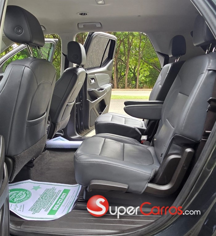 2021 Chevrolet Traverse LT — foto 10 / 12