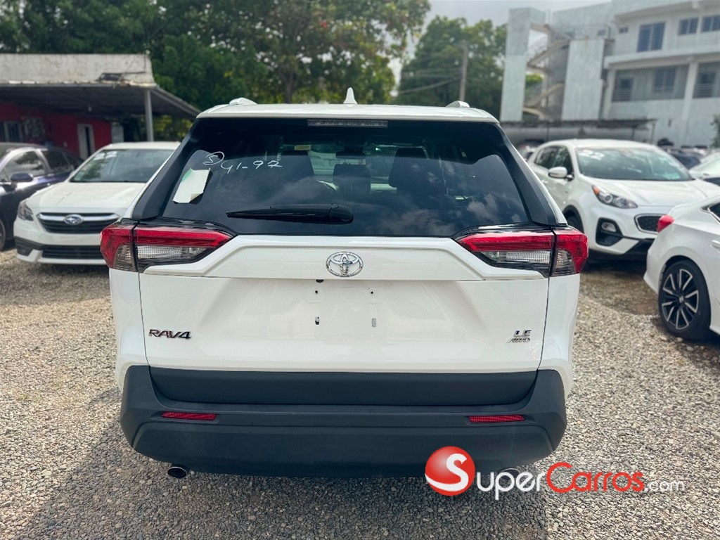 2023 Toyota RAV4 LE — foto 6 / 11
