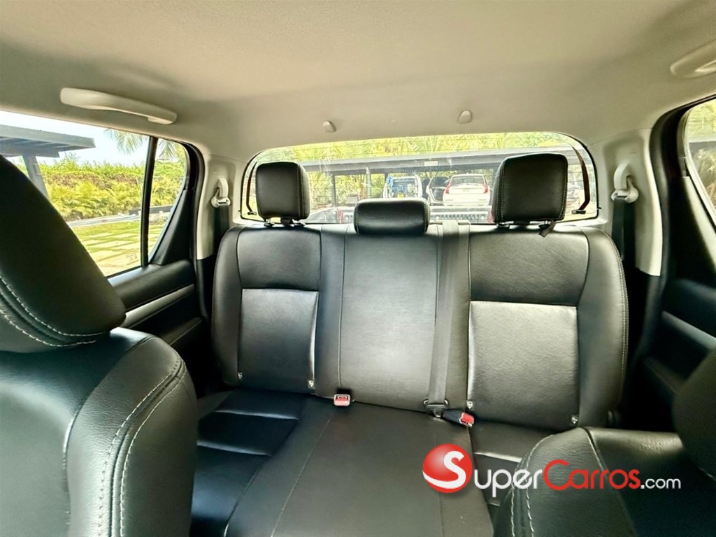 2023 Toyota Hilux 2.4 — foto 7 / 12
