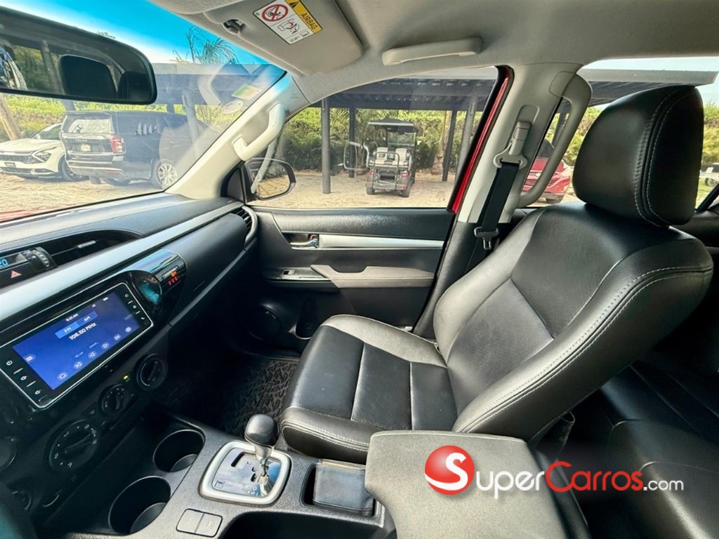 2023 Toyota Hilux 2.4 — foto 8 / 12