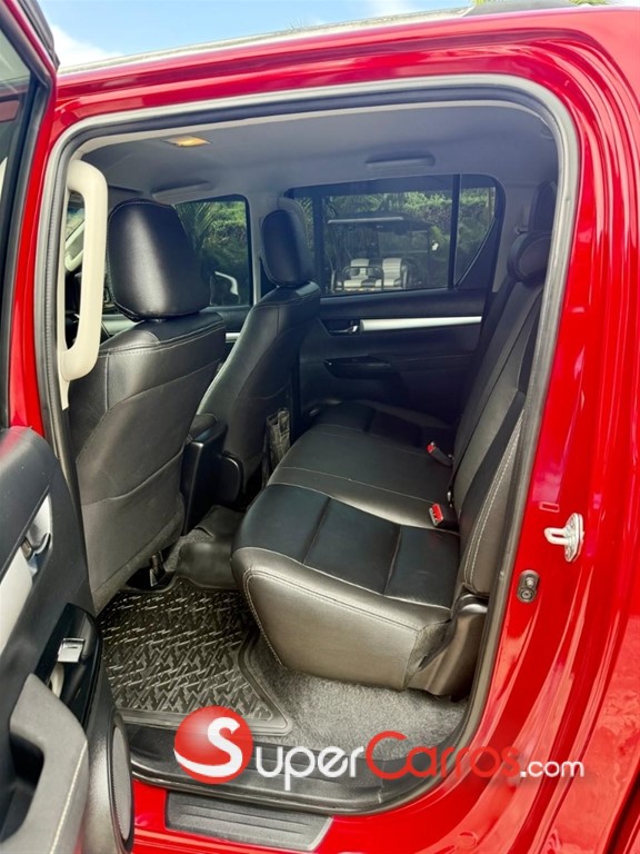 2023 Toyota Hilux 2.4 — foto 10 / 12