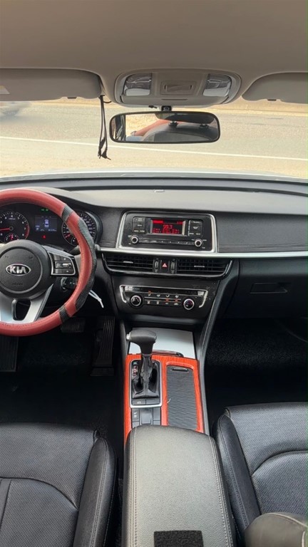 2020 Kia K-5 — foto 9 / 12