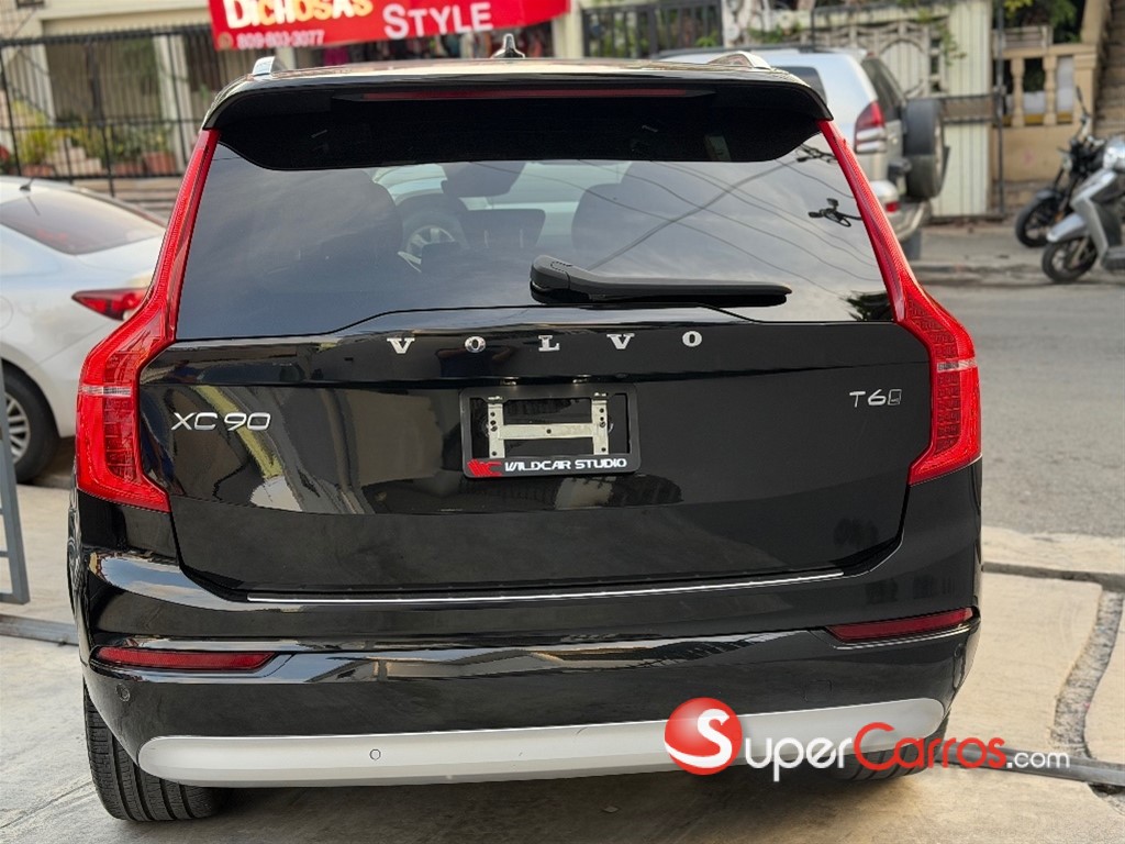 2022 Volvo XC90 Momentum T6 — foto 5 / 12
