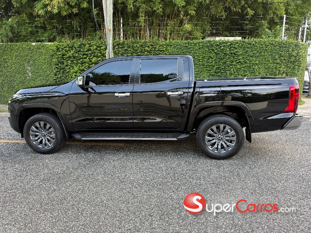 2025 Mitsubishi Motors L 200 Triton — foto 3 / 10