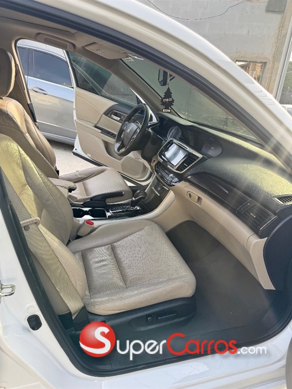 2016 Honda Accord EXL — foto 10 / 12
