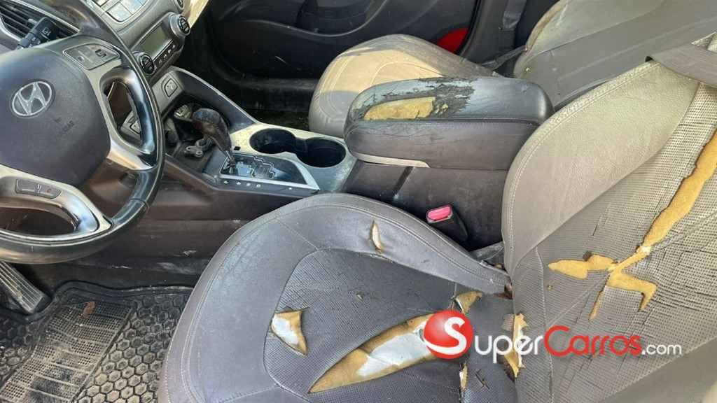2013 Hyundai Tucson — foto 10 / 12