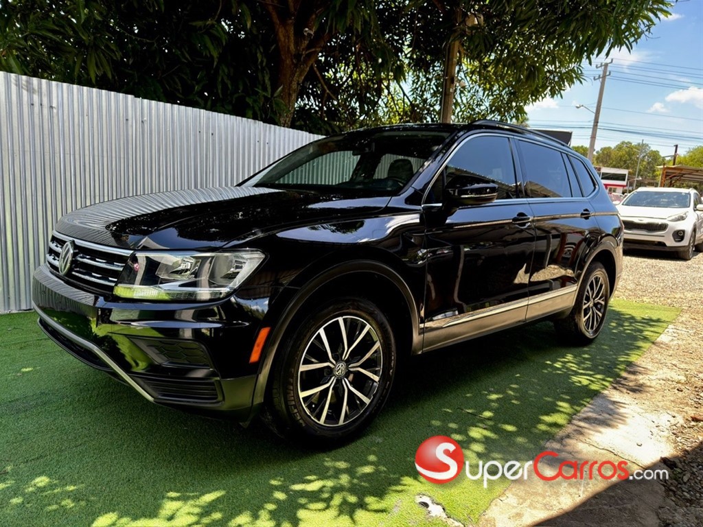 2020 Volkswagen Tiguan SEL 4Motion — foto 1 / 12