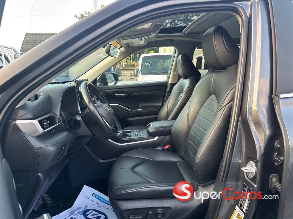 2023 Toyota Highlander XLE — foto 4 / 12