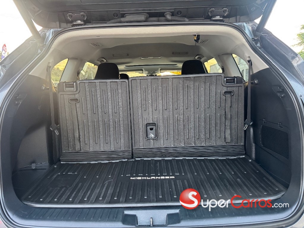 2023 Toyota Highlander XLE — foto 5 / 12