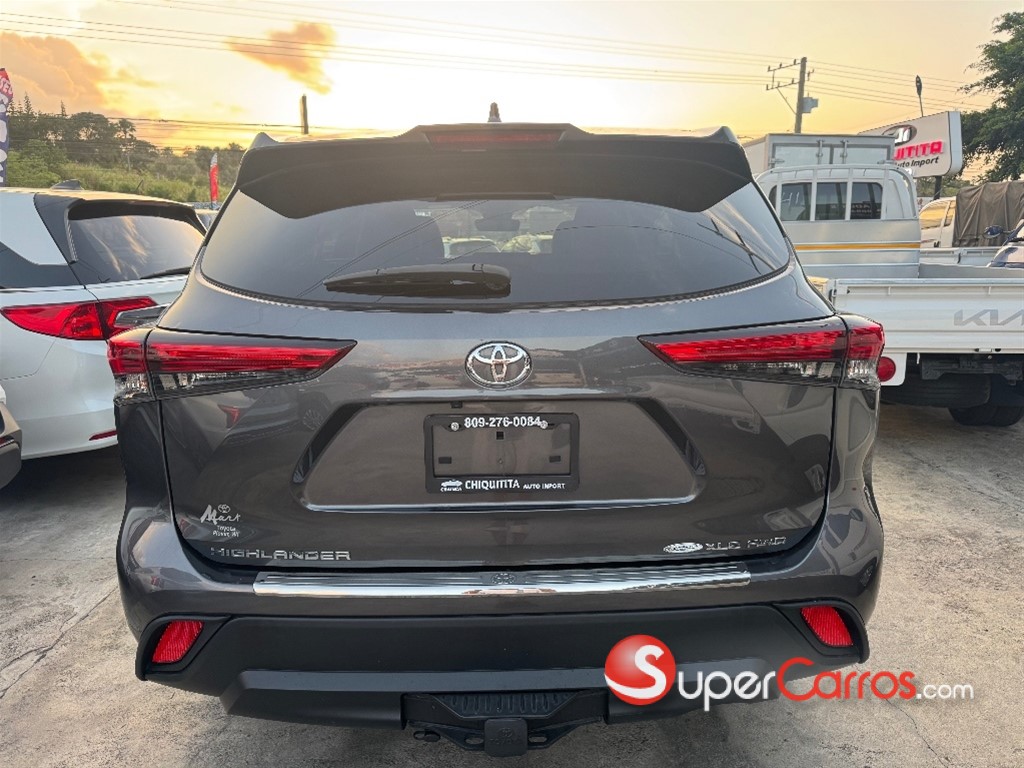 2023 Toyota Highlander XLE — foto 12 / 12