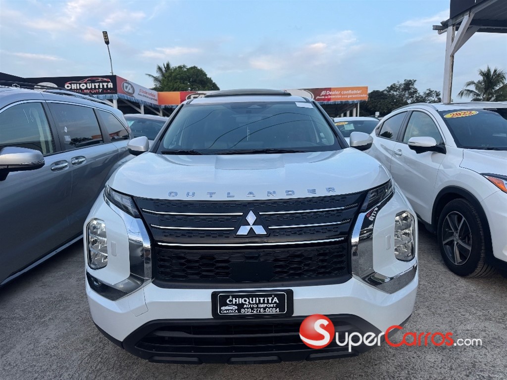 2022 Mitsubishi Motors Outlander — foto 6 / 12