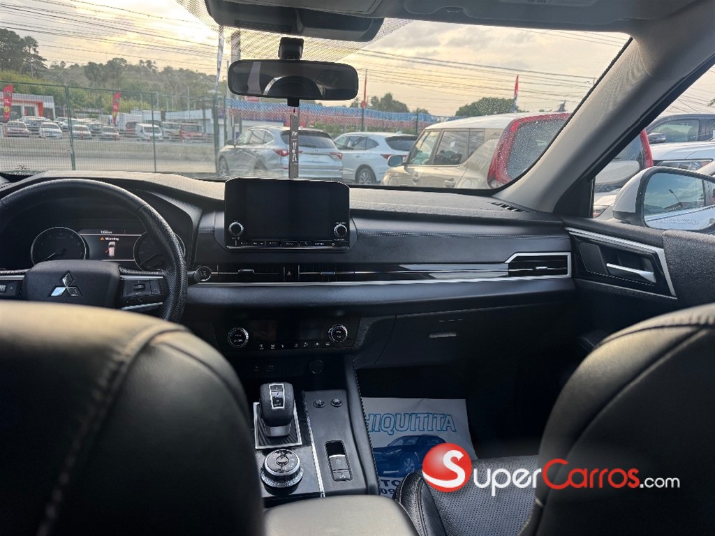 2022 Mitsubishi Motors Outlander — foto 9 / 12