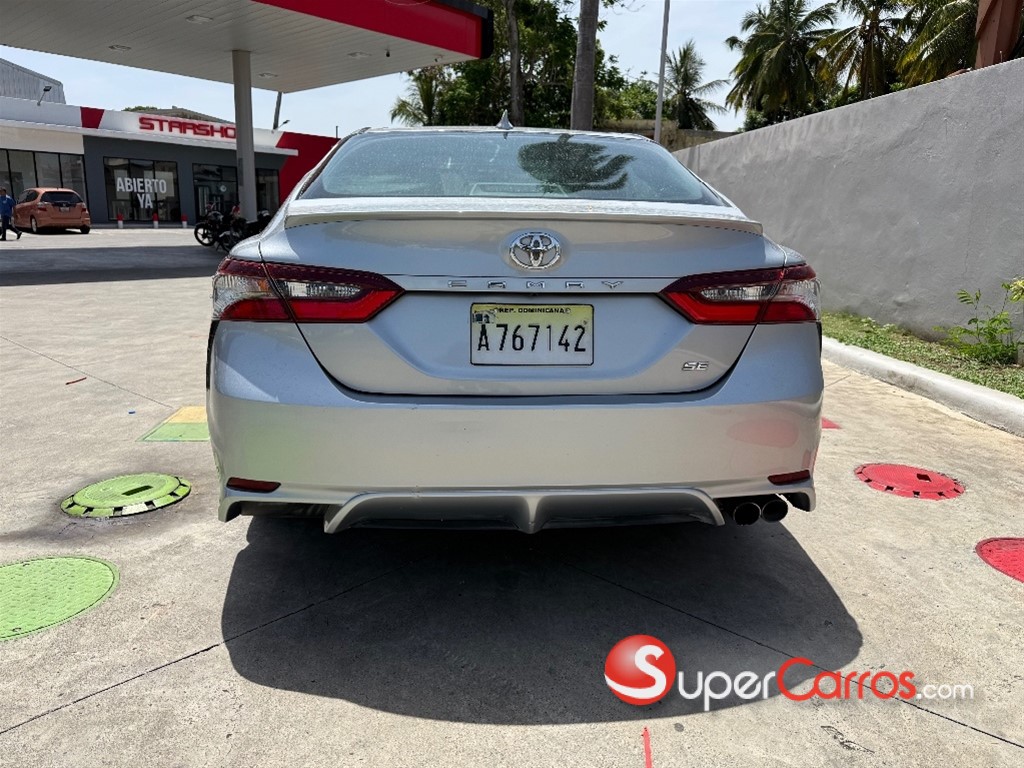 2021 Toyota Camry SE — foto 10 / 12