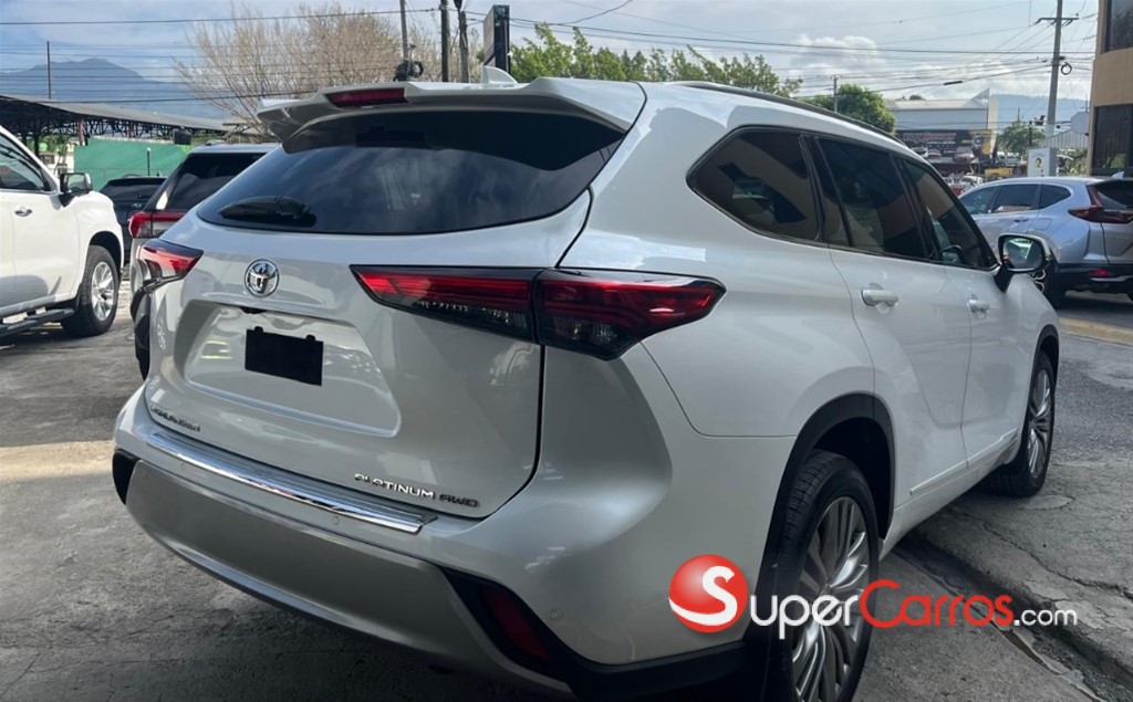 2020 Toyota Highlander Platinum — foto 3 / 7