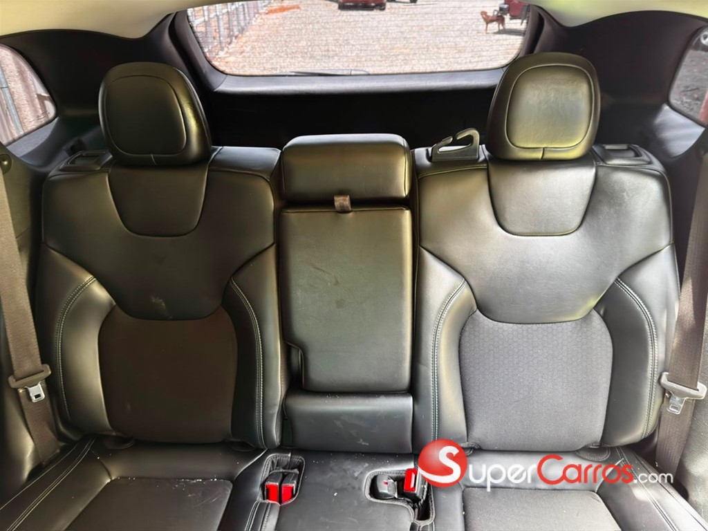 2020 Jeep Cherokee Latitude Plus — foto 4 / 11