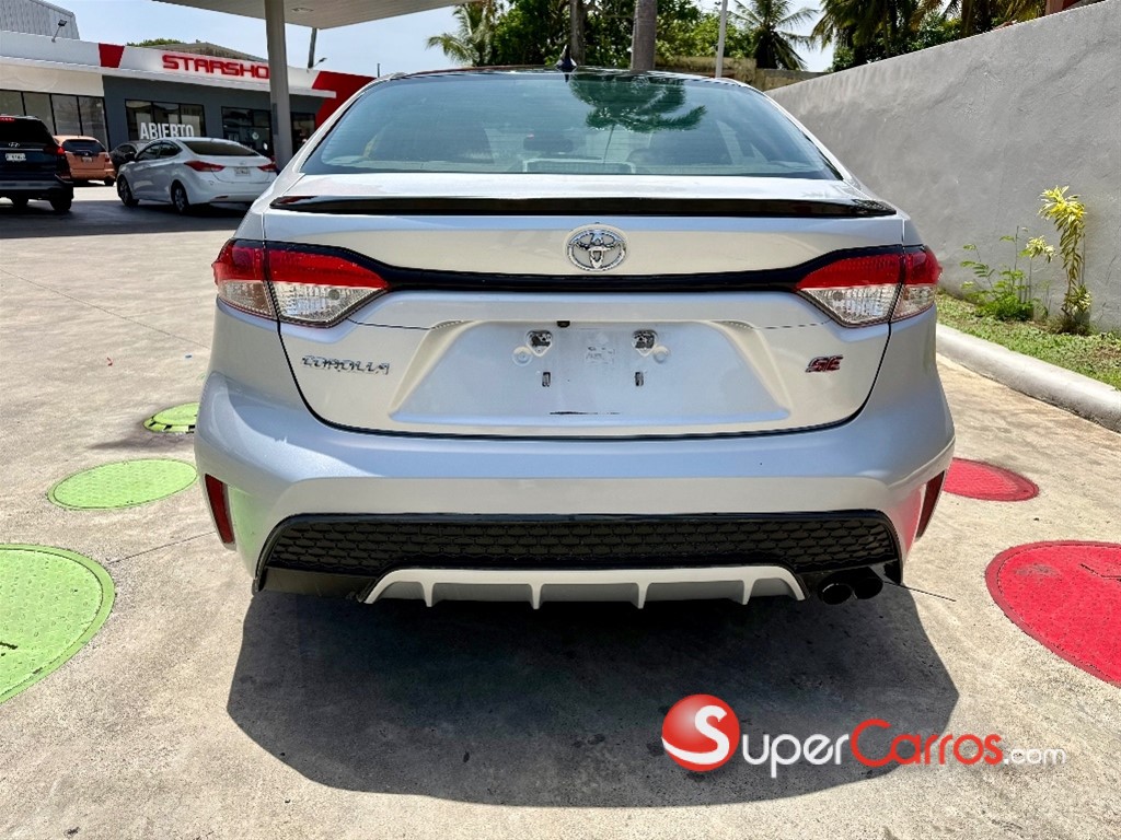 2022 Toyota Corolla SE — foto 9 / 11