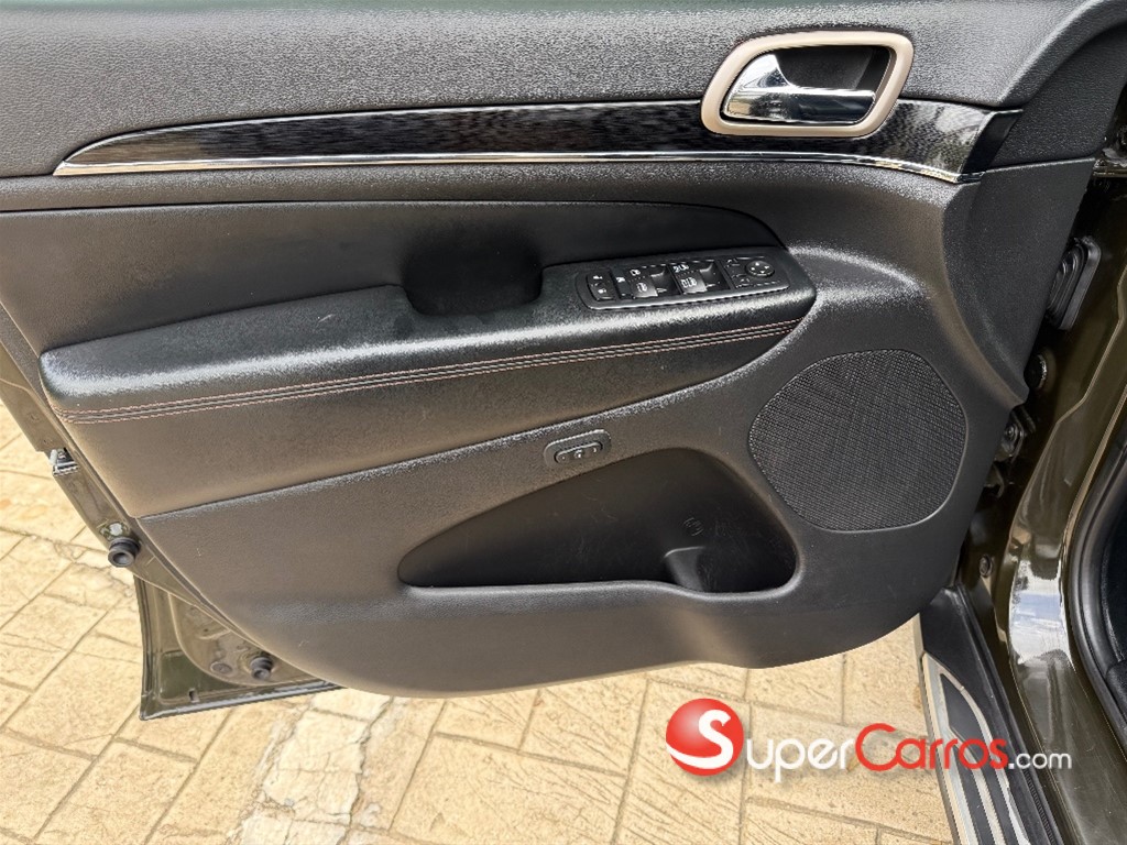 2016 Jeep Grand Cherokee 75 ANIVERSARIO — foto 7 / 12