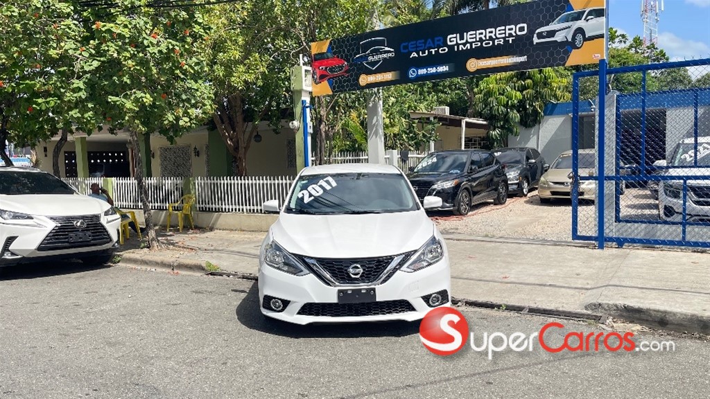 2017 Nissan Sentra — foto 2 / 12