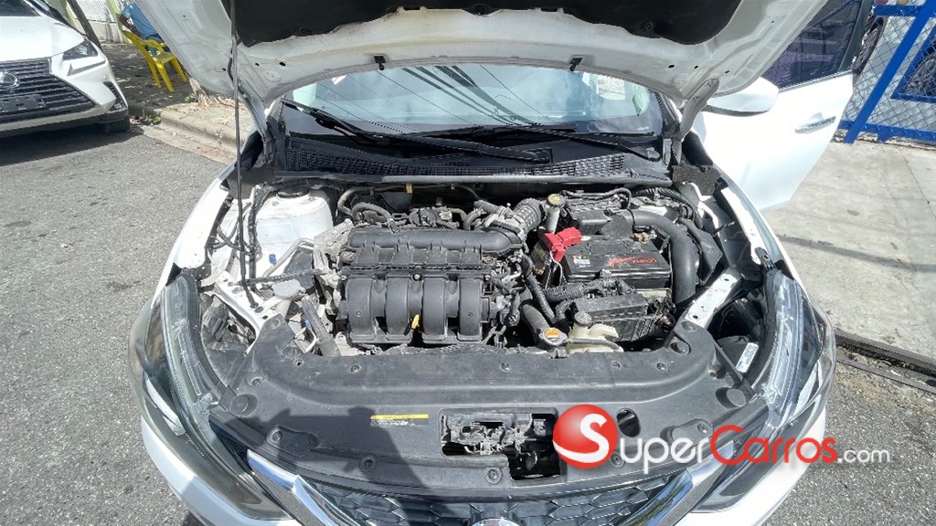 2017 Nissan Sentra — foto 12 / 12