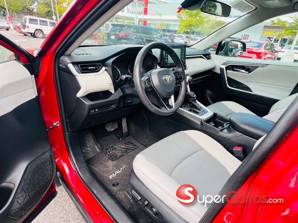 2021 Toyota RAV4 XLE Premium — foto 5 / 12