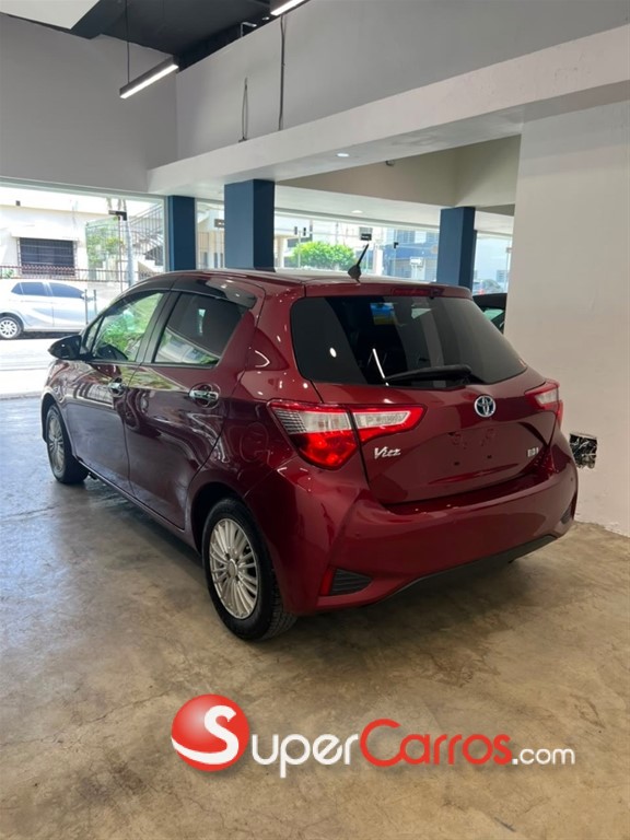 2019 Toyota VITZ Hybrid — foto 5 / 12