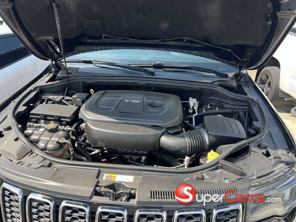2018 Jeep Grand Cherokee Limited — foto 4 / 6