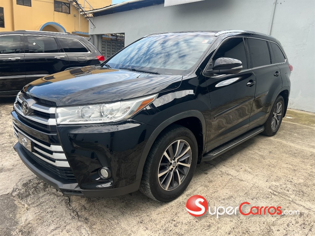 2019 Toyota Highlander XLE — foto 4 / 6
