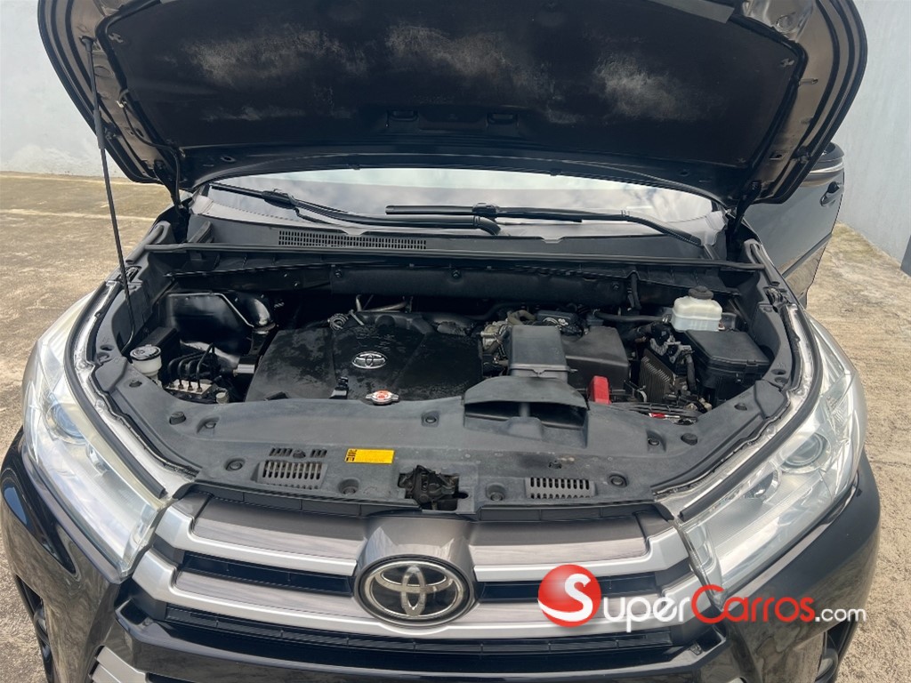 2019 Toyota Highlander XLE — foto 5 / 6