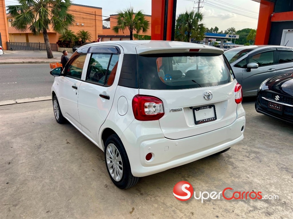 2021 Toyota Passo — foto 6 / 12