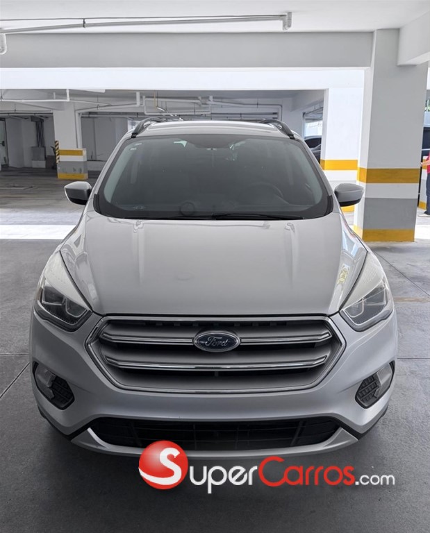 2017 Ford Escape — foto 2 / 10