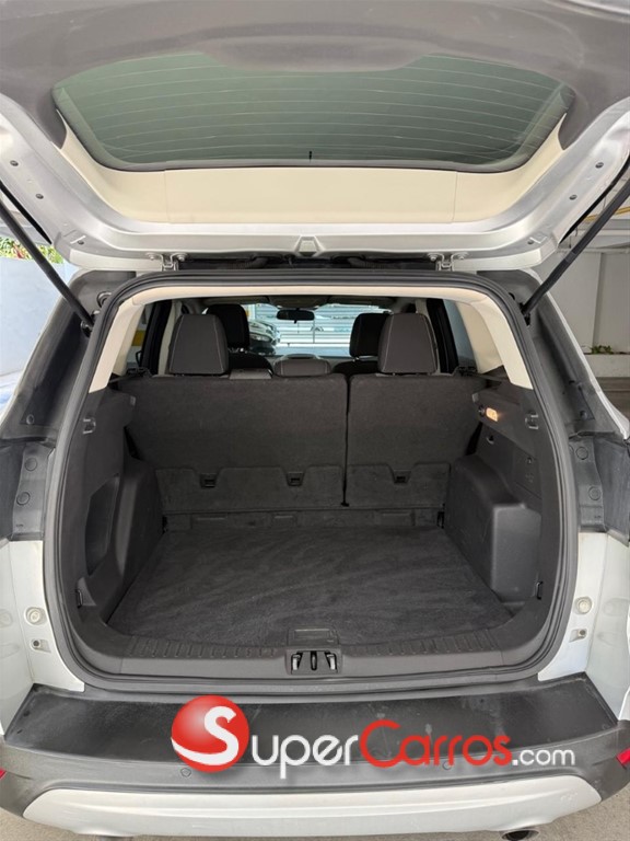 2017 Ford Escape — foto 8 / 10