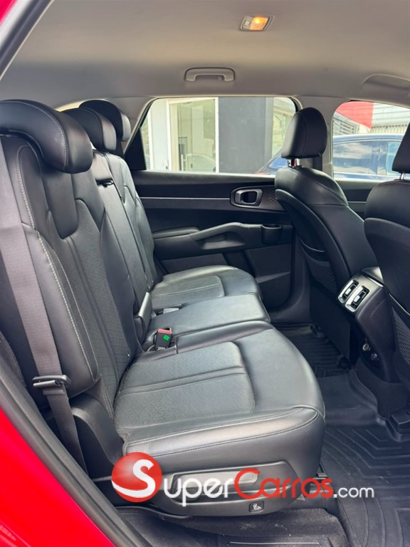 2021 Kia Sorento — foto 8 / 9