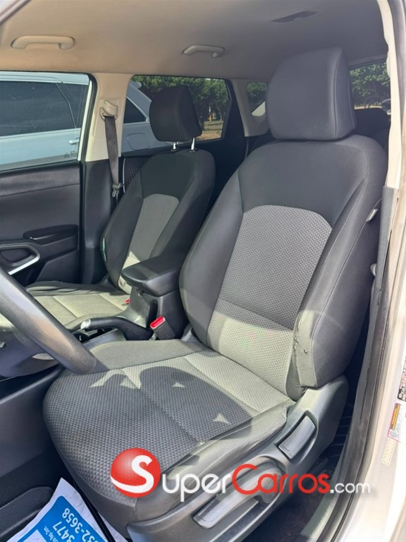 2020 Kia Soul LX — foto 4 / 9