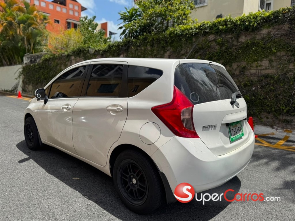 2013 Nissan Note — foto 6 / 11