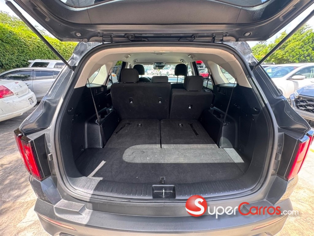 2023 Kia Sorento LX — foto 5 / 10