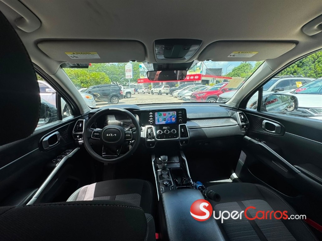 2023 Kia Sorento LX — foto 9 / 10