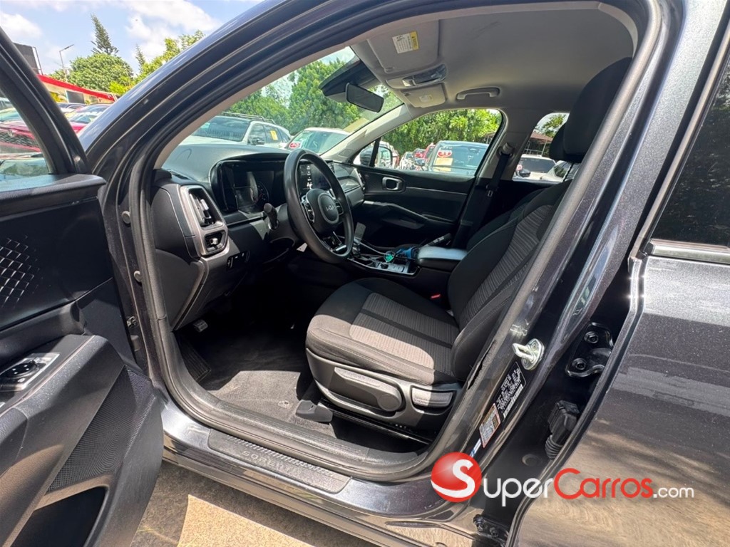 2023 Kia Sorento LX — foto 10 / 10