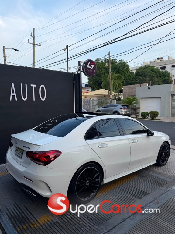 2020 Mercedes-Benz Clase A 220 AMG — foto 2 / 9